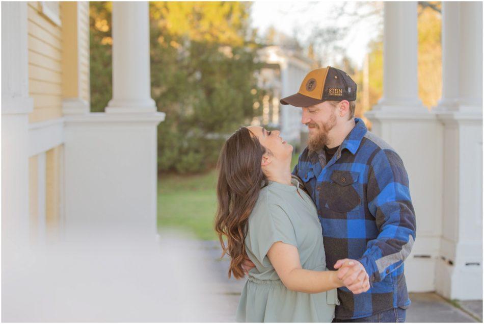 Sam Tyler 061 950x635 Discovery Park Seattle engagement session