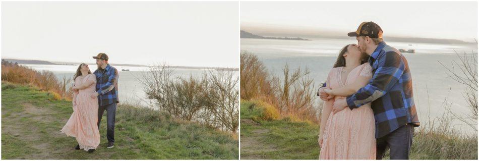 Sam Tyler 115 950x319 Discovery Park Seattle engagement session