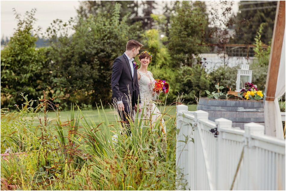 Carey Gardens Colorful Summer Wedding 0007 1 950x634 Carey Gardens Colorful Summer Wedding.