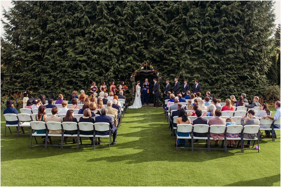 Carey Gardens Colorful Summer Wedding 0029 1 950x634 Carey Gardens Colorful Summer Wedding.